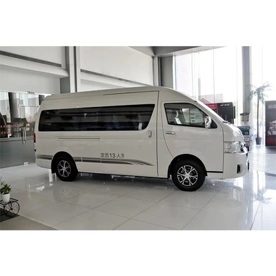 13-местный микроавтобус Toyota Haishi - лучший компаньон такси с темным внутренним цветом
