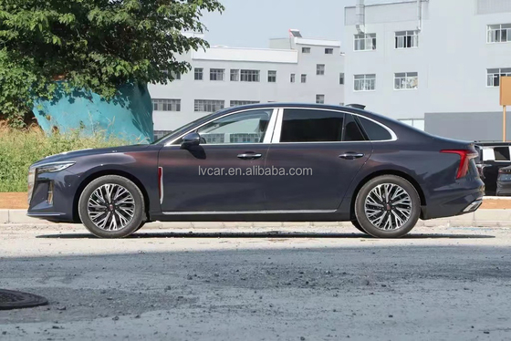 Китайский седан среднего и крупного размера HongQi H5 с мощностью двигателя 4,1-6 л и высоким спросом