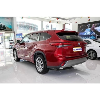 Опыт будущего вождения с 2023 Toyota Highlander сенсорный экран