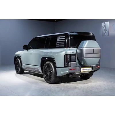 3050 мм колесной базы BYD U8 Energy SUV с 7 сиденьями и 4-колесным двигателем с независимым приводом