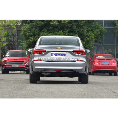 Электрическое переднее окно и ESC 2022 Chevrolet Monza Hybrid с темным кожаным интерьером