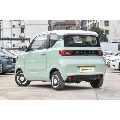 Энергетическое транспортное средство Wuling Hongguang Mini EV 2 двери 4 места 13,8 кВтч емкость батареи 2024