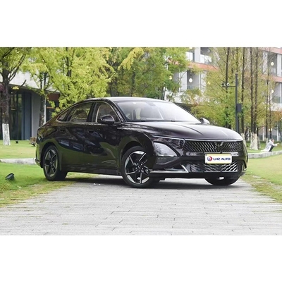 Энергетическое транспортное средство 2024 Wuling Xingguang PHEV 5-дверный 5-местный седан класса A с большой дальностью