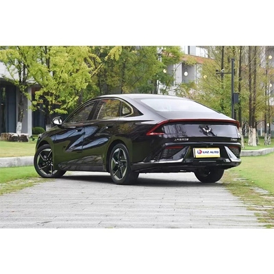 Энергетическое транспортное средство 2024 Wuling Xingguang PHEV 5-дверный 5-местный седан класса A с большой дальностью