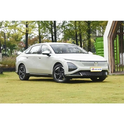 2024 Wuling Xingguang Hybrid Sedan Классический 5-местный автомобиль с технологией PHEV с большой дальностью.