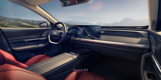 Xpeng P7 Ev 5-местный электрический внедорожник с темным внутренним цветом и типом турбомотора
