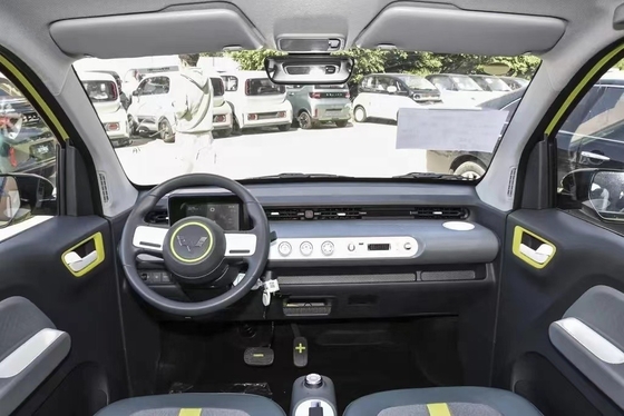 Левое рулевое управление Wuling Hongguang Mini Чистое электрическое транспортное средство для экологически чистого передвижения