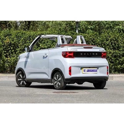 Левое рулевое управление Wuling Hongguang Mini Чистое электрическое транспортное средство для экологически чистого передвижения