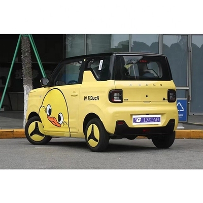 Задняя камера оснащена Geely Panda Mini Energy Vehicle с дальностью 200 км и 3 цилиндрами