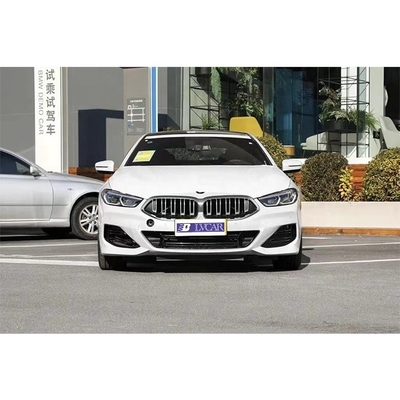 BMW 840i 2023 Высокомощный автомобиль с четырьмя дверями и электрическим задним окном