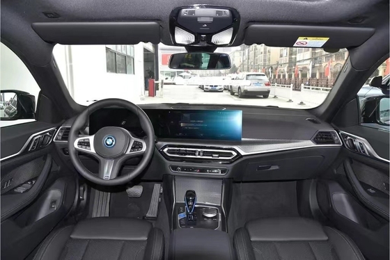 BMW i4 - это энергоэффективный автомобиль, оснащенный ABS, который пользуется популярностью у покупателей.